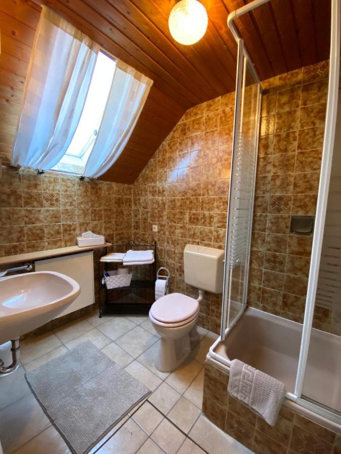 Ferienwohnung Metzen Burg  Екстериор снимка